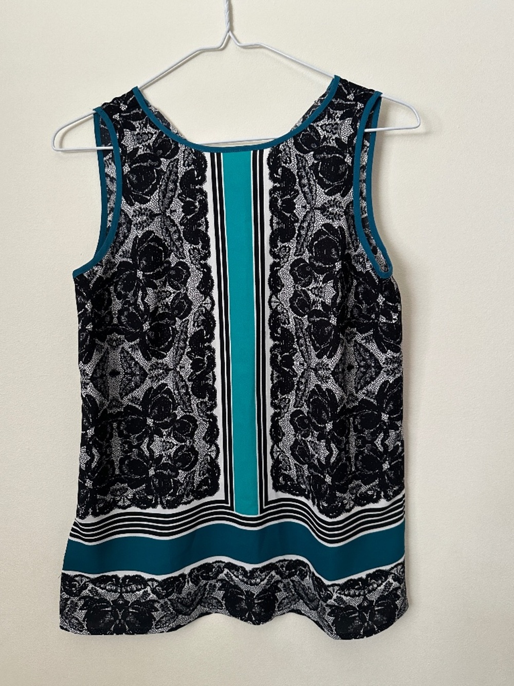 ANN TAYLOR Black & Teal Lace Floral top *NWT*